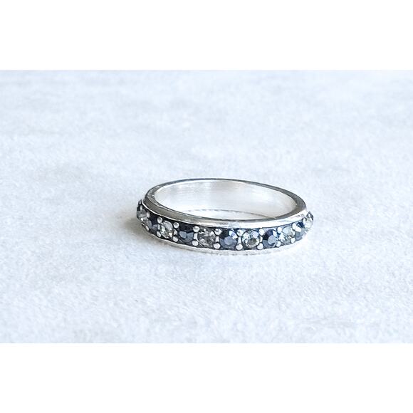 Brighton Slim Ring Band Gray Dark Crystals Silver Plated Size 5.75 Silver Plate - Picture 1 of 5